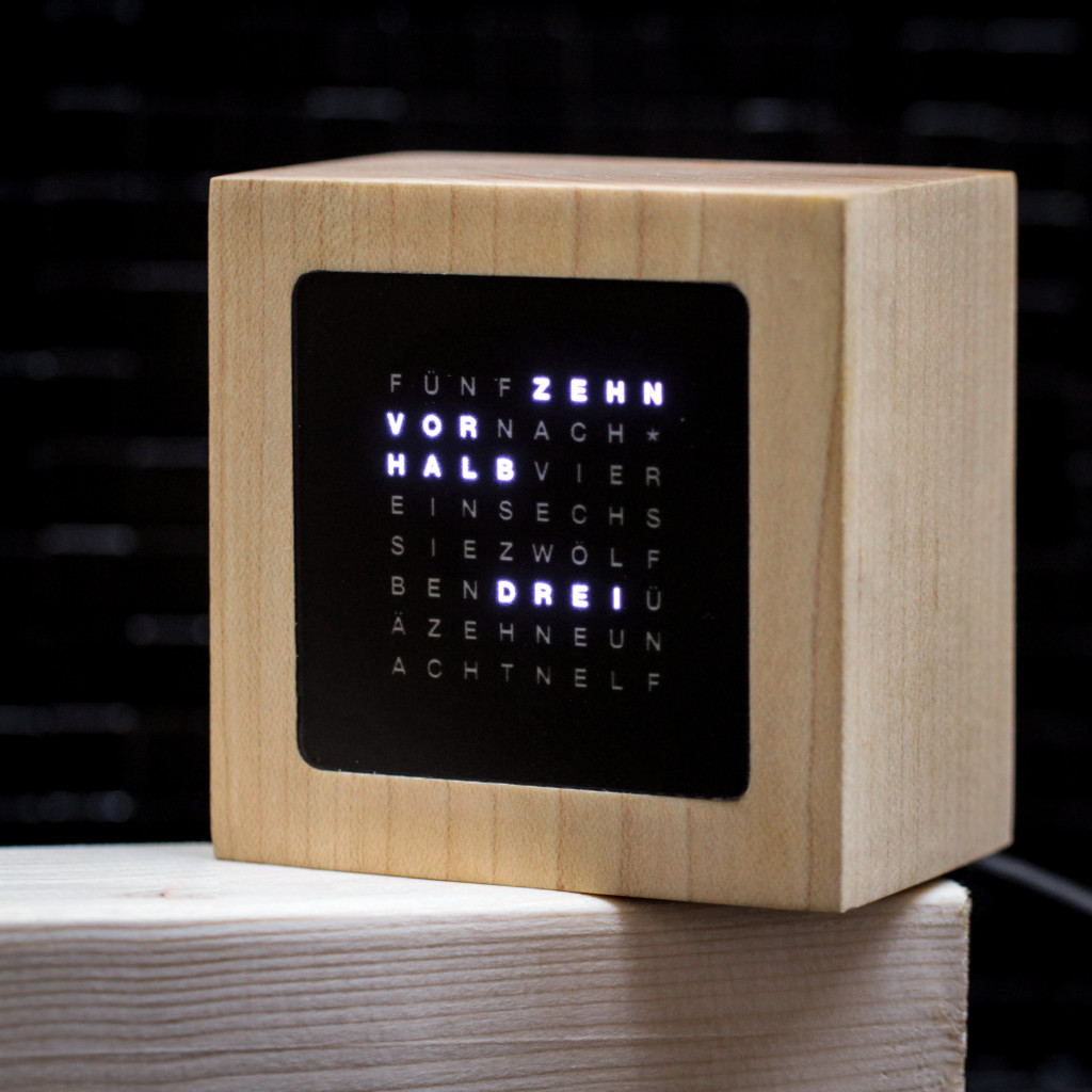 wordclock_acryl_gravur_signuu