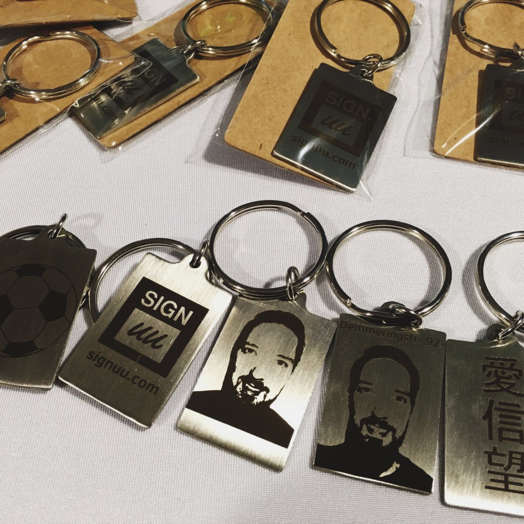 signuu_onevent_axxplore_lasergravur_live_leipzig0